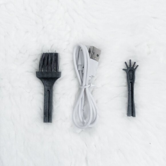 💮3/$20💮 Mini USB Pink Humidifier - Picture 4 of 4